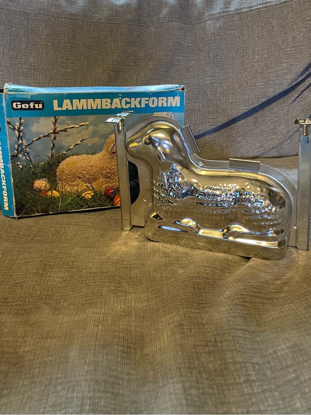 Vintage West German Gefu Hasenbackform Lamb Easter 3D Metal Mold Form Cake Pan